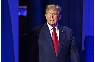 Trump, Netflix'in Warner Bros'u almasına el attı