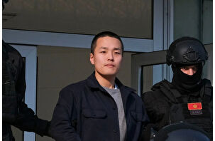 Milyar dolarlık çöküşe 15 yıl ceza