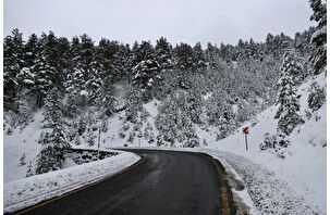 Zigana Dağı beyaza büründü