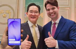 Samsung patronunun yanında Galaxy telefon dondu