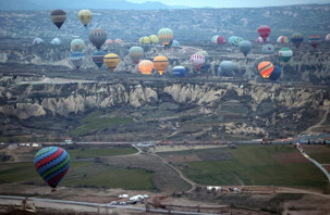Kapadokya'nın masalsı coğrafyası film üssü oluyor