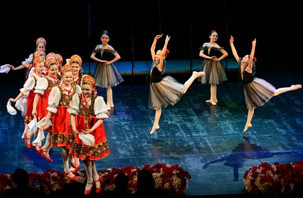 Rusya'da renkli 23 Nisan kutlaması