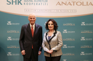 Hülya Koçyiğit ve Ediz Hun bir etkinlikte buluştular