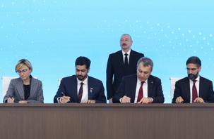 Bakü'de 33 milyar metreküplük doğalgaz imzası
