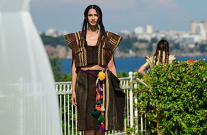 Antalya Fashion Week 2026, 'Yankılanan Yüzeyler' defilesiyle başladı