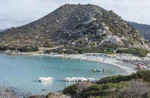 Sardinya Adası'nda şemsiye yasağı