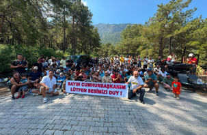 Ölüdeniz'de yamaç paraşütü pilotları uçuşları durdurdu