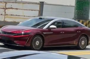 Mercedes'e Çinli devden uzun menzilli rakip