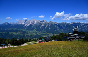 Schladming teleferiği Alpler'i kuşbakışı izletiyor
