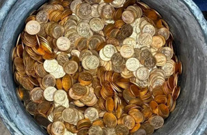 Duvardan 500 milyon liralık altın döküldü