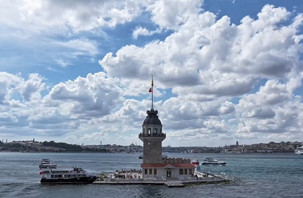 İstanbul semalarında bulutların dansı