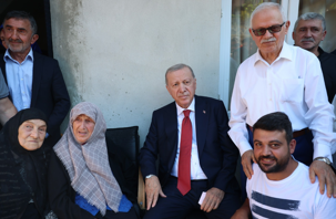 Cumhurbaşkanı Erdoğan'dan komşu ziyareti