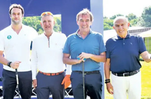 Golf tutkunu patronlar Kemer'de buluştu