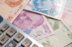 Para piyasası fonlarında tarihi düşüş