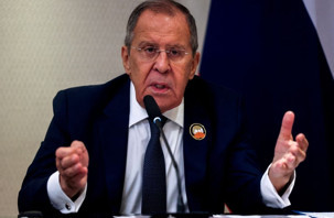 Lavrov'dan Türkiye'deki S-400'lere ilişkin açıklama