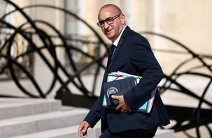 Fransa İçişleri Bakanı istifa etti, Macron reddetti
