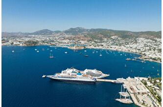 Antalya ziyaretçi sayısında Cumhuriyet rekoru kırdı