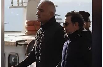 Bakan Ersoy eşofmanıyla sahilde