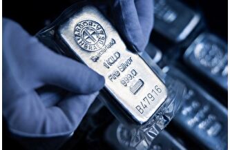 Gümüş 100 dolar tırmanışında