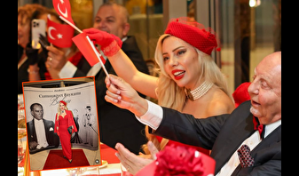 Patronları buluşturan Cumhuriyet balosu