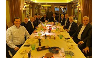 Nihat Özdemir, Fenerli dostlarını Barselona'da ağırladı