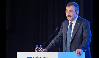 "Önceliğimiz finansal piyasalarda istikrarı sağlamak"