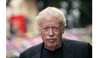 Nike'ın ortağından 2 milyar dolarlık bağış