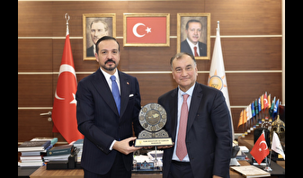 Ülker'den AK Parti'ye ziyaret