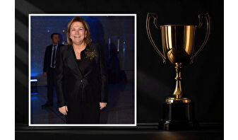 Güler Sabancı'ya yeni yıl hediyesi