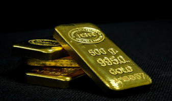 Altında düşüş sürüyor