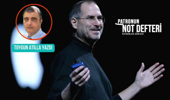 Steve Jobs'un kafasına düşen tuğla