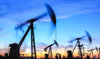 Petrol tetikledi, tahvilde satış dalgası geldi