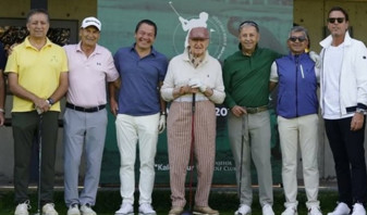 Rahmi Koç, Golf Turnuvası'nda sahaya çıktı