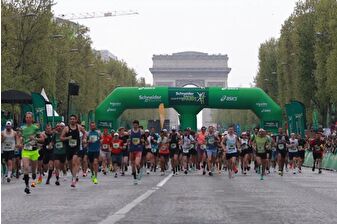 Dünyanın en prestijli koşu organizasyonlarından 48'inci Paris Maratonu Fransa’nın başkentinde koşuldu
