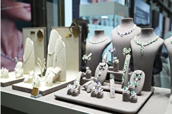 İstanbul Jewelry Show 57. kez kapılarını açtı, fuarda 12 milyon lira değerindeki su yolu gerdanlık da sergileniyor
