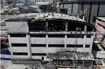 5 katlı tekstil fabrikası yandı