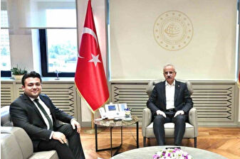 Ulaştırma ve Altyapı Bakanı Abdulkadir Uraloğlu, TikTok'un Türkiye üst düzey yetkilisi Fatih Kafadar ile görüştü