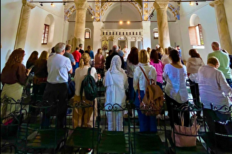 Arjantin'den Türkiye'ye kilise ayini turu: 50 kişilik grup 10 saat uçarak geldi