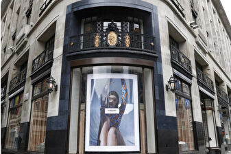 Satışların düşmesiyle Burberry, küresel istihdamın yüzde 18'ini işten çıkaracak