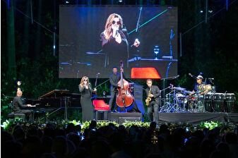 Antalya'da caz esintisi: Melody Gardot sahne aldı
