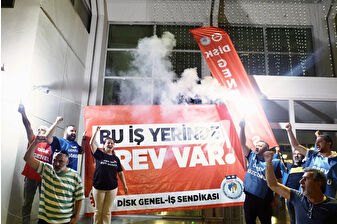 İzmir Büyükşehir Belediyesinde yaklaşık 23 bin işçi greve gitti
