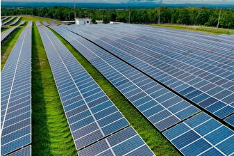 Suudi Arabistan şirketi ACWA Power'dan Türkiye'ye 2 milyar dolarlık güneş enerjisi yatırımı