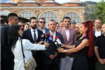 CHP Genel Başkanı Özgür Özel: Hepimizin bayram gibi bayramlara kavuşacağı yarınları diliyorum