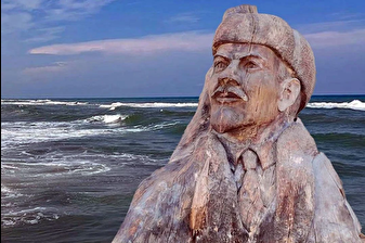 32 yıllık gizemli misafir geri döndü: 1993 yılında Akçakoca'da sahile vuran Lenin heykeli törenle  ziyarete açılacak
