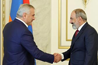Rusya'nın 3,2 milyar dolarlık servete sahip Ermeni kökenli emlak kralı Samvel Karapetyan Erivan'da gözaltına alındı