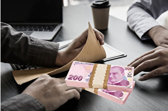 Çanakkale’de rüşvet iddiası: İcra müdürü Mehmet Korkut, iş insanının şirketine açılan icra takibini kapatmak için rüşvet alırken suçüstü yakalandı