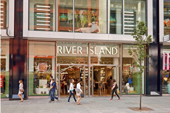 River Island internete geçti, 33 mağazayı kapatacak