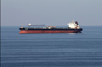Dev petrol tankerleri Hürmüz'den dümen kırdı