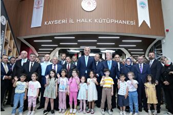 Kültür Bakanı Mehmet Nuri Ersoy: Halk kütüphanelerimizde 25,1 milyon kitaplık güçlü bir koleksiyona sahibiz