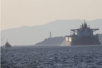 Ham petrol tankerinde, İstanbul'a seyir halindeyken Çanakkale Boğazı'nda makine arızası meydana geldi